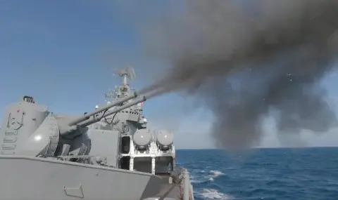 Великобритания обвини Русия в опасни въздушни маневри над Черно море
