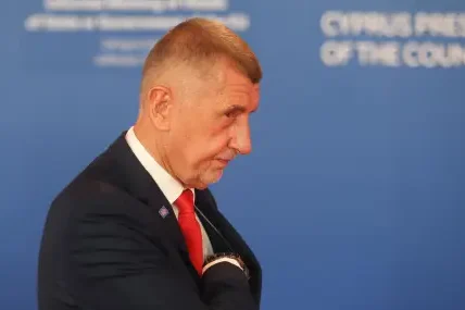 ЕК изисква допълнителни разяснения от Чехия по казуса с субсидиите и конфликта на интереси на Андрей Бабиш