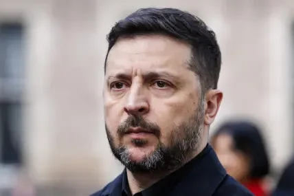 Зеленски в Букурещ: Украинската отбрана е ключова за възпирането на Русия