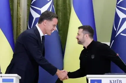 Марк Рюте покани Володимир Зеленски на срещата на върха на НАТО в Турция