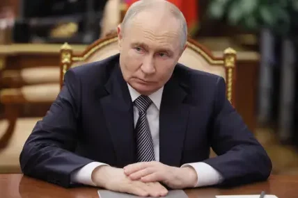 Мащабна тайна мрежа в Русия твърди, че подготвя сваляне на Путин със сила