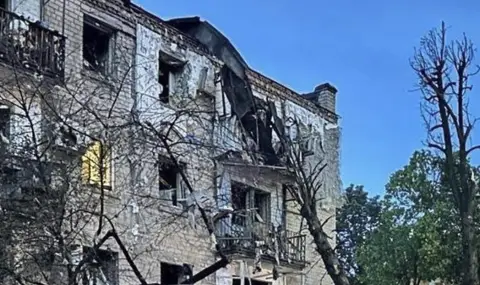 Най-малко 10 загинали при нападение на украинските военни срещу студентско общежитие в ЛНР