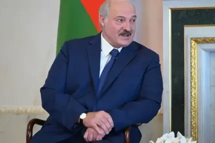 Не следвайте пътя на Украйна! Александър Лукашенко предупреди Армения