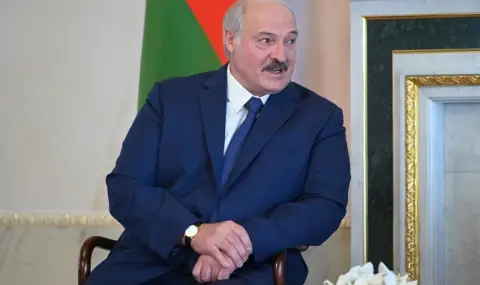 Не следвайте пътя на Украйна! Александър Лукашенко предупреди Армения