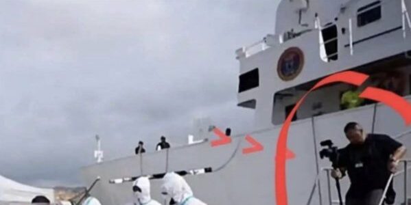 Не, тази снимка не показва изнасяне на заразен с хантавирус пътник от круизния кораб „Хондиус”