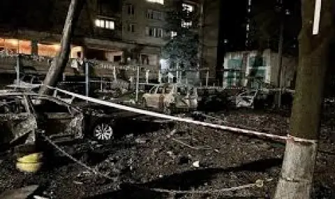 Руска атака с дронове в Днипро уби трима цивилни и рани други 30