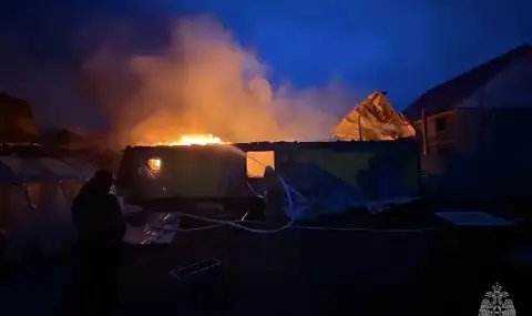 Седемчленно семейство загина при пожар в Западен Сибир