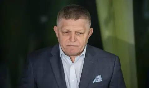 Словашкият премиер работи в пекарна като товарач