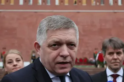 Фицо призова за сдържаност след инцидента с дрон в Румъния