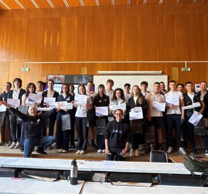 Job Lab на Vivacom провокира математическите умове в Благоевград
