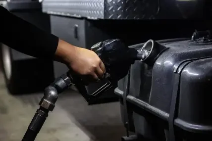 В Черна гора от днес дизелът ще е по-евтин, а бензинът – по-скъп