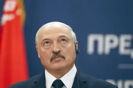 Володимир Зеленски: Лукашенко трябва да изтегли в рамките на една седмица транслационната техника, използвана в атаките срещу Украйна