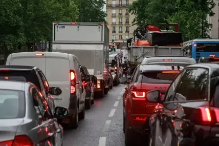 Две деца бяха открити мъртви в автомобил по време на горещата вълна във Франция