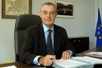 Дейвид О'Съливан: Санкциите на ЕС срещу Русия нямат мандат от ООН, но коалицията работи