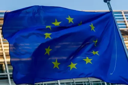 Европейската комисия отпусна първите 3,9 млрд. евро от новия заем за Украйна