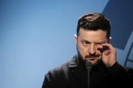 Зеленски осъди удара по Киево-Печорската лавра и призова Г-7 за по-силен натиск върху Русия