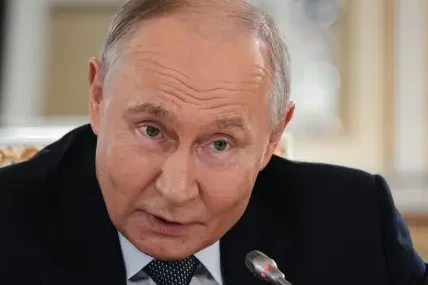 Зеленски предложи на Путин лична среща, Русия отговори с изстрелването на ракети и дронове