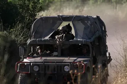 Израелските сили навлязоха по-дълбоко в Ливан, масираните въздушни удари продължават