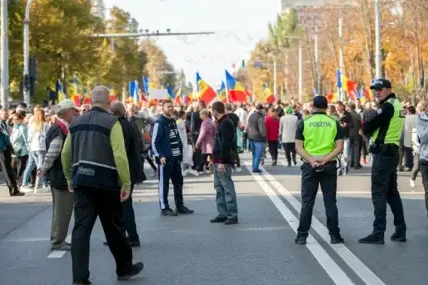 Какво се крие зад законопроекта за обединение на Румъния и Молдова