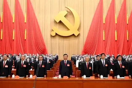 Китай: САЩ незабавно да поправят грешката си