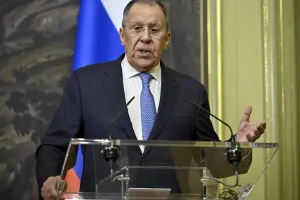 Лавров: Русия е ангажирана с предложенията на САЩ за прекратяване на войната в Украйна