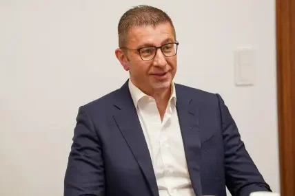 Мицкоски: Няма да позволя конституцията да бъде унижавана и омаловажавана