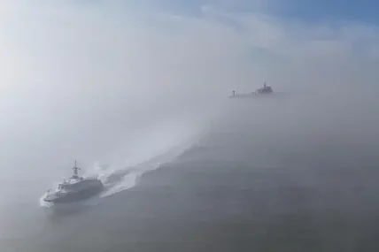 Моряци от Черна гора са блокирани на кораб в Ормузкия проток повече от два месеца