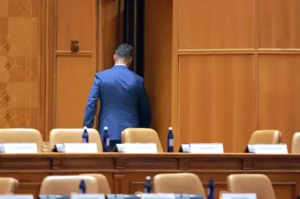 Политическа криза в Румъния: Преговори за правителство на малцинството и нов премиер