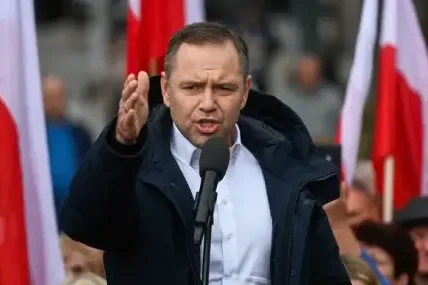 Полша лиши Зеленски от най-високото държавно отличие на страната