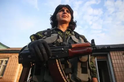 Русия вербува млади украинки да убиват украински военнослужещи