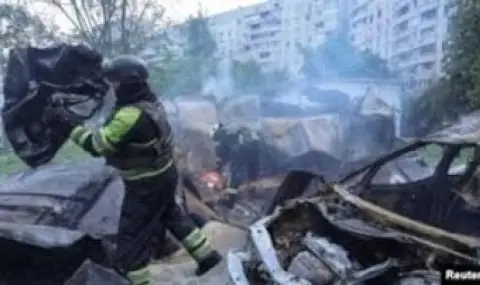 След полунощната атака в Одеса: Русия удари Харков, има разрушения и пострадали