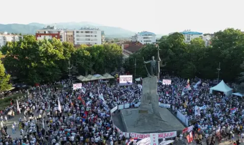 Сърбия на крак: Бунт в Кралево въпреки хода на Вучич