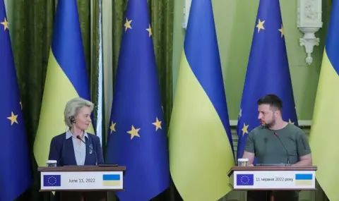 Урсула фон дер Лайен: Европейският съюз предлага пълна забрана за влизане на руски военни в ЕС