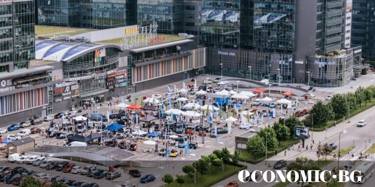 Хиляди посетиха Фестивала на електромобилността в София