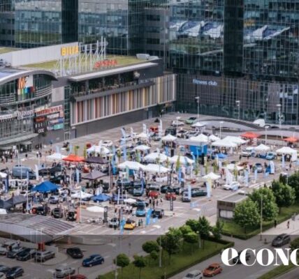 Хиляди посетиха Фестивала на електромобилността в София
