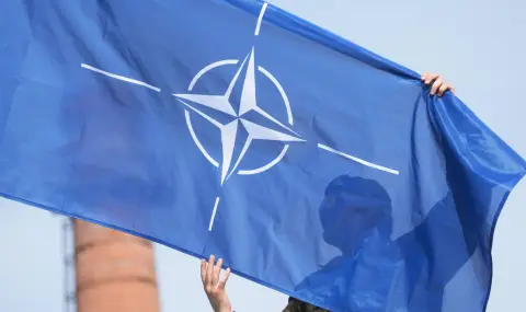 Чехия отлага изпълнението на целта на НАТО за военни разходи