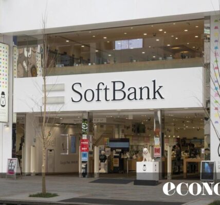 SoftBank потъна с 10%, повеждайки надолу технологичния сектор в Азия