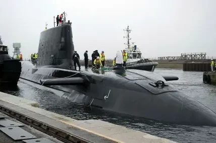 The Telegraph: Лондон няма нито една ядрена подводница, годна за експлоатация в морето