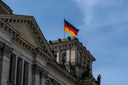 Германия привика китайския посланик заради твърдения за обучение на руски войници
