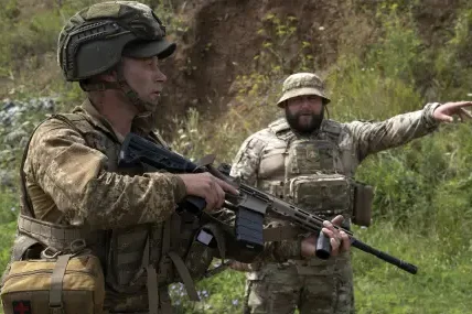 Двама загинаха при руски удари в Днепропетровска област, украинската ПВО свали 195 дрона