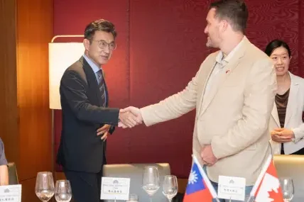 Заместник-председателят на тайванския парламент призова за по-тесни отношения с Канада