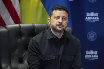 Зеленски каза във Вашингтон, че "инициативата вече не е в ръцете на Путин“