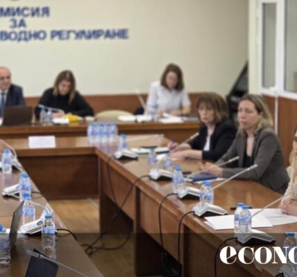 КЕВР одобри 5% поскъпване на топлата вода и парното