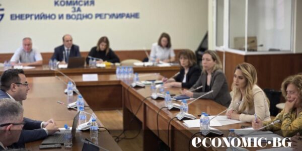 КЕВР одобри 5% поскъпване на топлата вода и парното