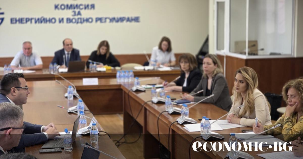 КЕВР одобри 5% поскъпване на топлата вода и парното
