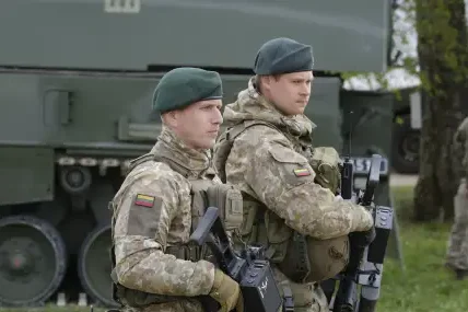 НАТО планира засилване на ядреното си възпиране в Европа