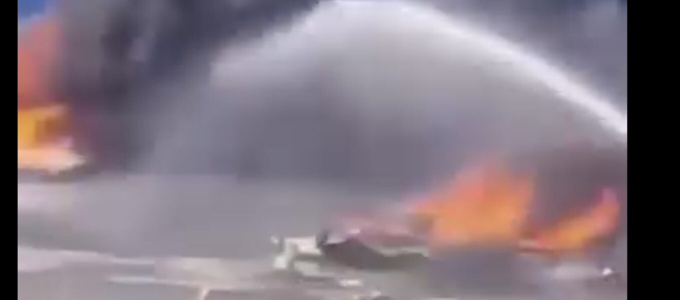 Не, това не е истинско видео от пожар на самолетоносача „Джералд Форд”