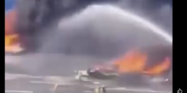 Не, това не е истинско видео от пожар на самолетоносача „Джералд Форд”