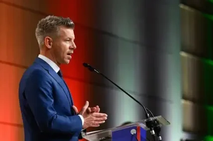 Петер Мадяр: Спряхме всички унгарски обществени медии, които слугуваха на Орбан