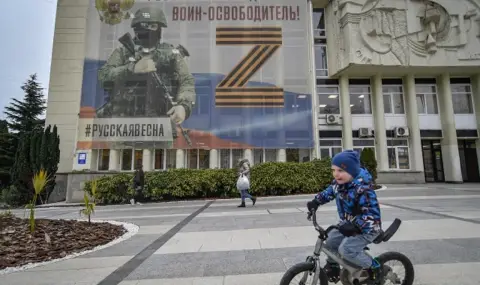 Под блокада! Украинската армия отрязва Крим от сушата, морето и въздуха